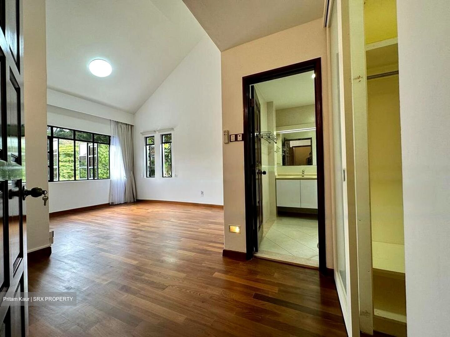 Holland Road (D10), Semi-Detached #457501661